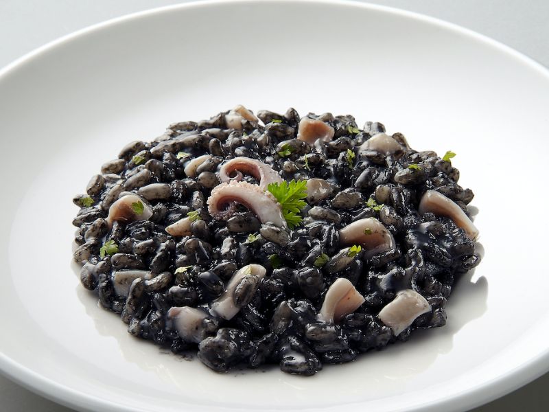 Arroz-negro-calamares-chipirones-madrid